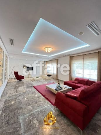 A Louer Villa 3S+5 Haut Standing Avec Jardin à Sidi Mahersi,