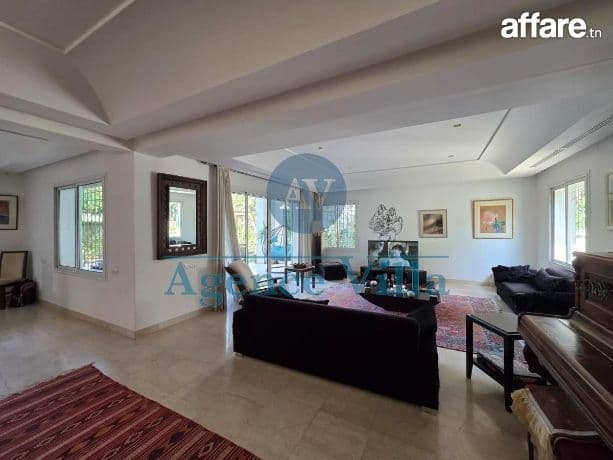  Villa S+5 à La Marsa Ville