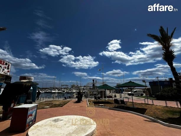 A louer local commercial à Yasmine Hammamet