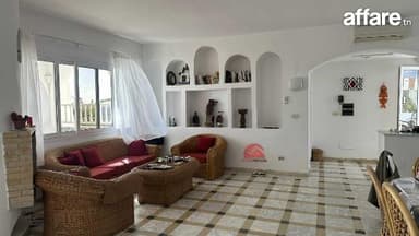 Location annuelle d'un étage de villa à la Zone Touristique 