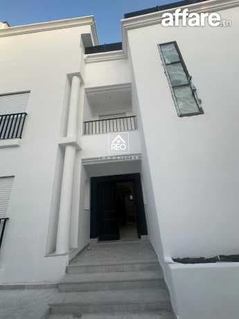 À VENDRE : Une magnifique villa située à La Manouba