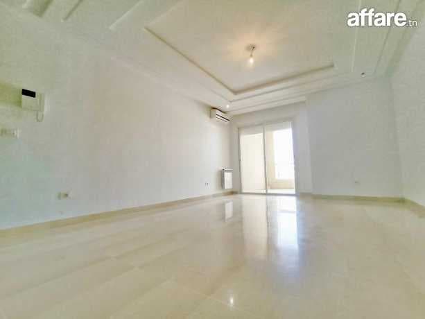 A Vendre Appartement S+2 HS à Jardin d'el Menzah 2