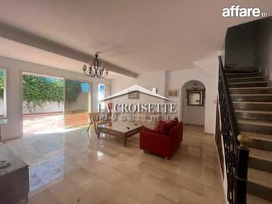 Villa S+3 avec terasse à Sidi Bou Said MVL0444