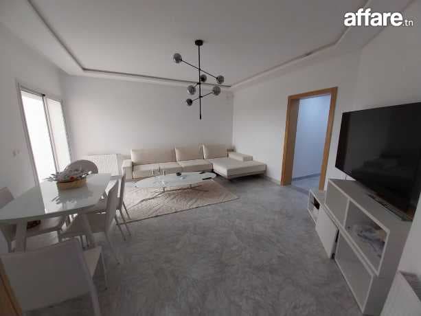 📍JARDINS DE CARTHAGE : APPARTEMENT S+2 RICHEMENT MEUBLÉ À L