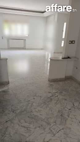 🏠 Ennasr 2 à louer spacieux appt S+4