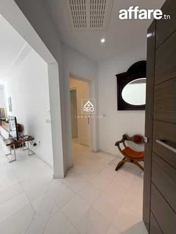 À VENDRE : Un spacieux appartement S+3 situé à Gammarth Supé