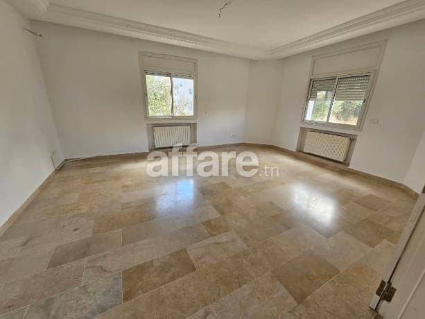 📍 JARDINS D’EL MENZAH 2 :  ETAGE DE VILLA S4 A LOUER 