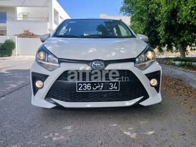 TOYOTA AYGO 1 2 PREMIÈRE MAIN