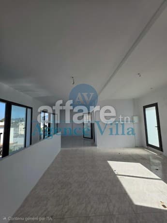 Local commercial de 130 m² à La Marsa