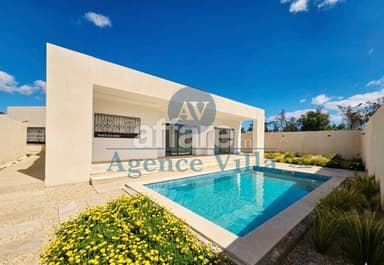 Villa plain-pied neuve à louer – La Soukra