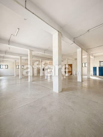 Local 1100m² à Ezzahra