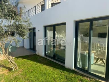 Superbe villa avec piscine dans la baie de Gammart