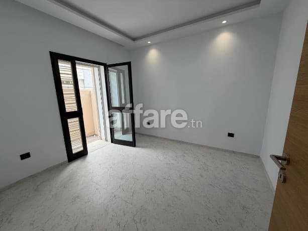 📍ENNKHILETE - ARIANA:  APPARTEMENT S+1 NEUF  A LOUER 