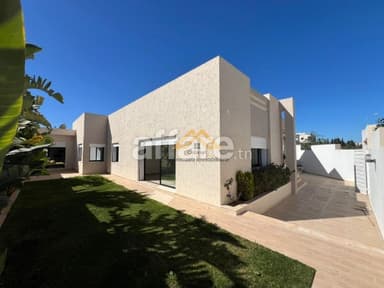 Villa neuve à vendre – Luxe et proximité de la mer