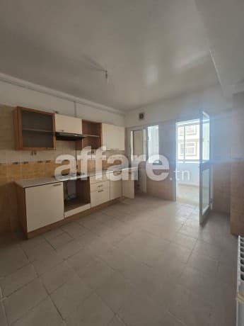 Appartement s+2 à khezama pré rue orangé