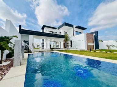 V578 Villa VERONIQUE