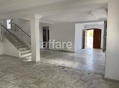 A Vendre une Villa à Ennaser 2