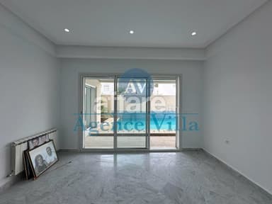 Duplex S+5 avec piscine à La Marsa