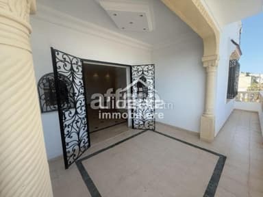A vendre appartement s4 vue mer Hammamet centre