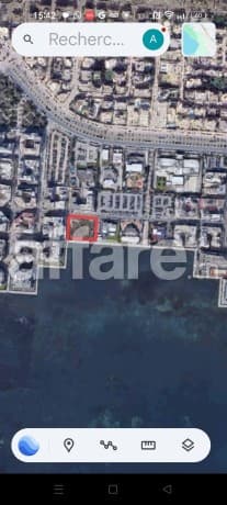 Opportunité d'Investissement 2900m² Stratégique Berge du lac