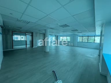 Super bureau Hall plus 5 au lac 3 kram