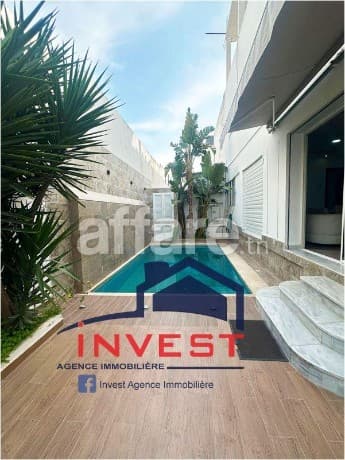 Rez de jardin meublé avec piscine  à Gammarth Supérieur