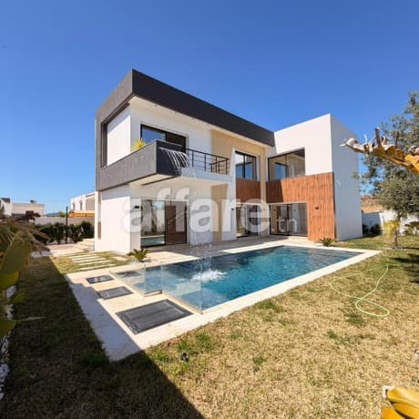  𝐔𝐧𝐞 𝐥𝐮𝐱𝐮𝐞𝐮𝐬𝐞 𝐯𝐢𝐥𝐥𝐚  à 𝐇𝐚𝐦𝐦𝐚𝐦𝐞𝐭 