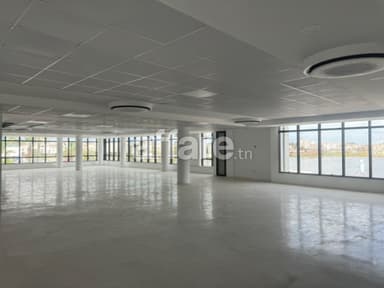 Superbe immeuble bureautique avec vue au lac 3 kram