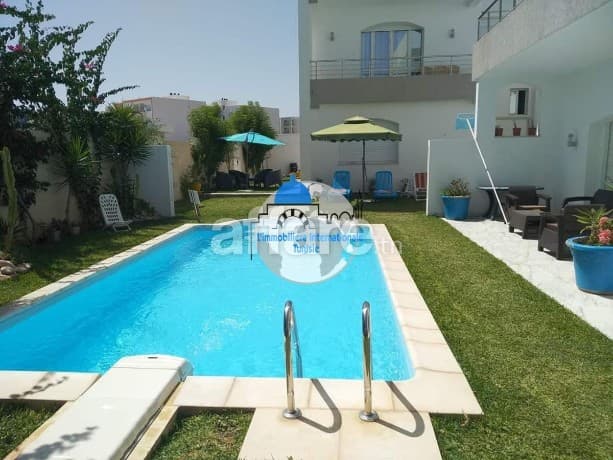  Location RDC S+3 pied dans l’eau -à Hergla