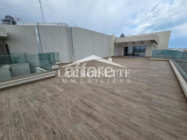 Penthouse s3 avec terrasse aux Jardins de Carthage MPL0598
