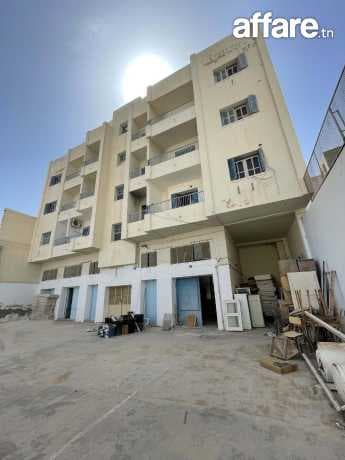 IMMEUBLE EN ENTIER À LOUER