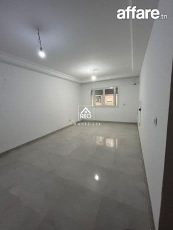 À LOUER : Un appartement S+2 situé à Cité Wahat