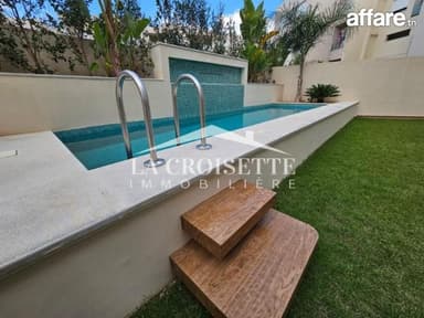 Triplex s+3 avec piscine aux Jardins de Carthage MTRV0059