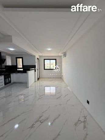 À LOUER : Un appartement S+2 situé à Cité Wahat ( Jamais Hab