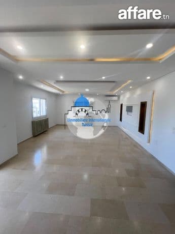 A louer Etage de villa S+3 à Kantaoui