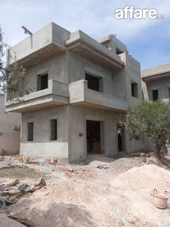 AV grand villa s+4 à Hammamet sud 