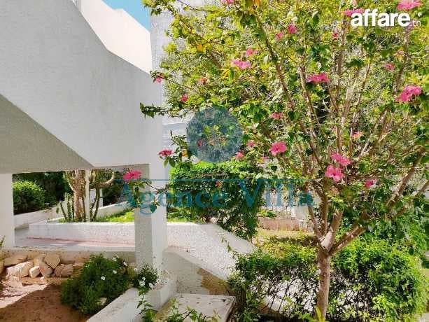 un appartement s1 avec jardin à gammarth