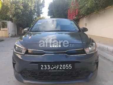 KIA RIO PRESTIGE PREMIÈRE MAIN EN ÉTAT NEUF