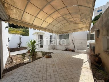 MANAR 1 REZ-DE-CHAUSSÉE DE VILLA S+4 À LOUER