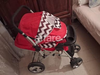 Poussette Bébé Confort Évolutive Rouge et Motifs Chevrons