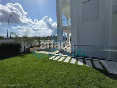 Villa Neuve S+4 à Gammarth avec Piscine
