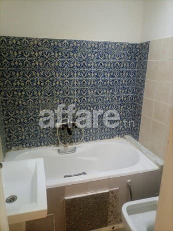 À louer Étage de villa S+3 à El Menzah 9