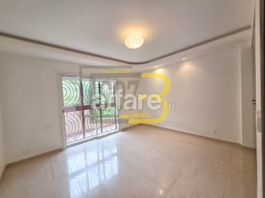 À louer appartement S+2 avec jardin à Menzah 9B