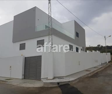 RIADH EL ANDALOUS TRIPLEX DE HAUT STANDING À LOUER