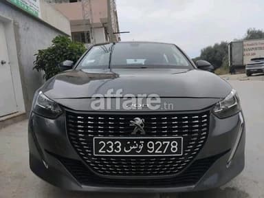PEUGEOT 208 NOUVEAU MODÈLE PREMIÈRE ANNÉE