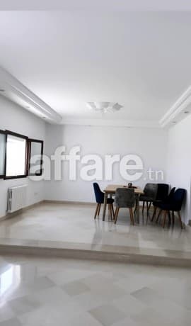 Joli étage de villa