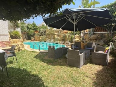A vendre villa de maitre 3S+5 à Sidi Mahersi Nabeul