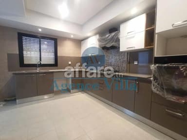 Appartement jamais habité S+3 avec terrasse à La Soukra