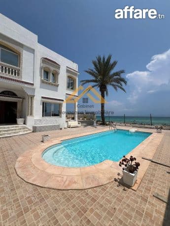  Grande Villa à Louer à Chat Mariem