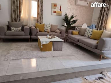 Salon moderne en très bonne état 